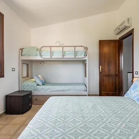 Isabel 2 Villasimius